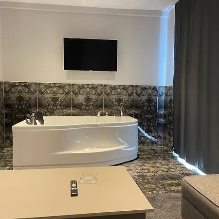 Ck Palace מלון